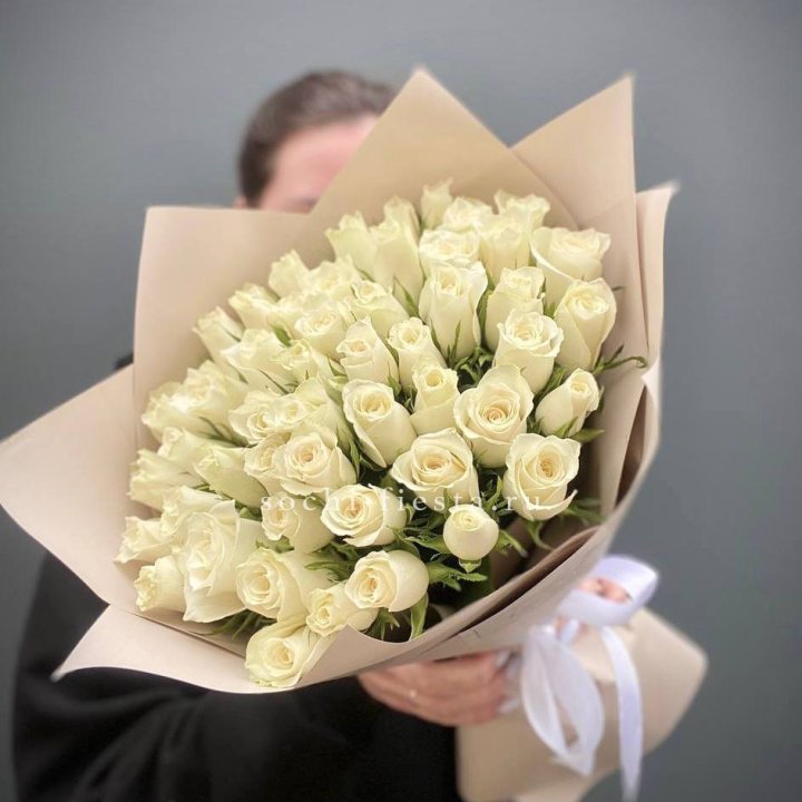 51 белая кенийская роза  в Таганроге