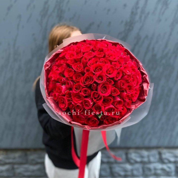 101  красная кенийская роза  в Таганроге