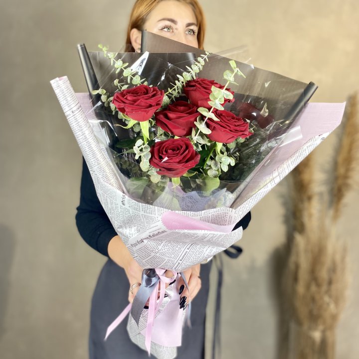 5 красных роз в Таганроге