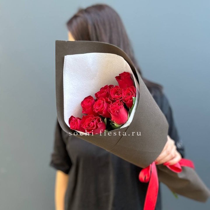 9 красных роз в фоамиране в Таганроге