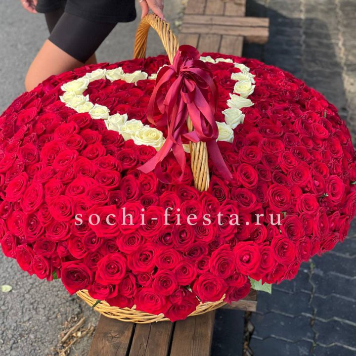 505 роз в Таганроге