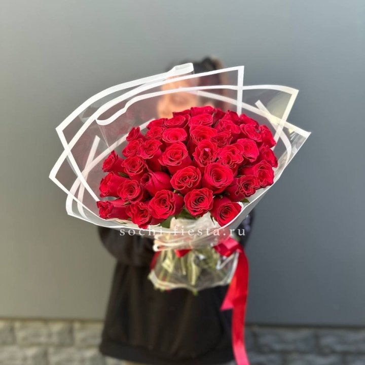 31 красная роза в Таганроге