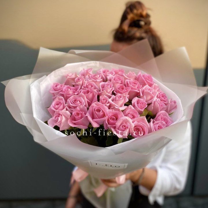 Букет розовых роз  в Таганроге