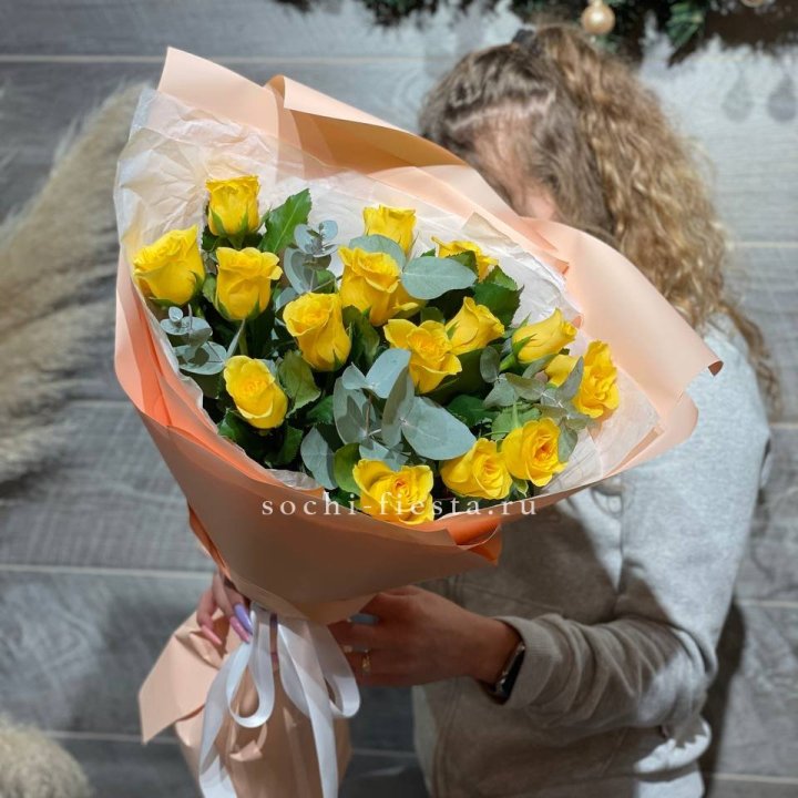 15 желтых роз в Таганроге