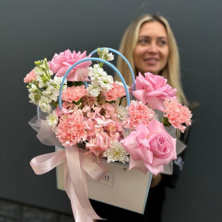 Сумочка "Бал цветов" в Таганроге