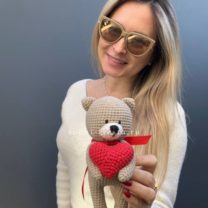 Мишка с сердцем ручной работы в Таганроге