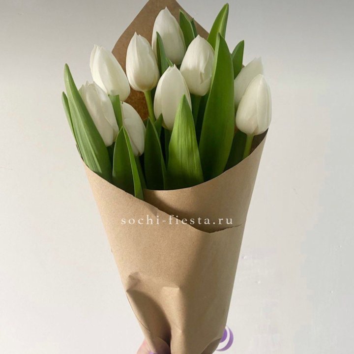 Букет белых тюльпанов в Таганроге