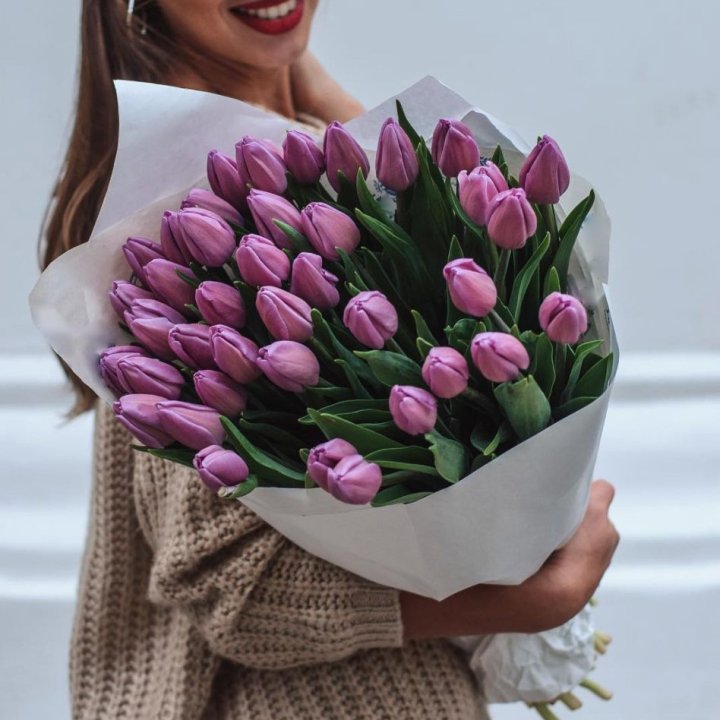39 сиреневых тюльпанов в Таганроге